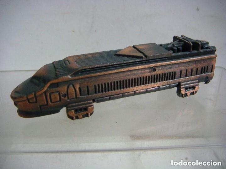 Coleccionismo: SACAPUNTAS FIGURA DE UNA MAQUINA DE TREN -CAJ-B-N&ordm;-120
