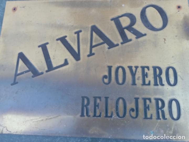 Coleccionismo: ALVARO JOYERO RELOJERO EN BRONCE - Foto 2