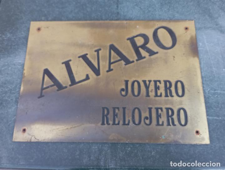 Coleccionismo: ALVARO JOYERO RELOJERO EN BRONCE - Foto 1