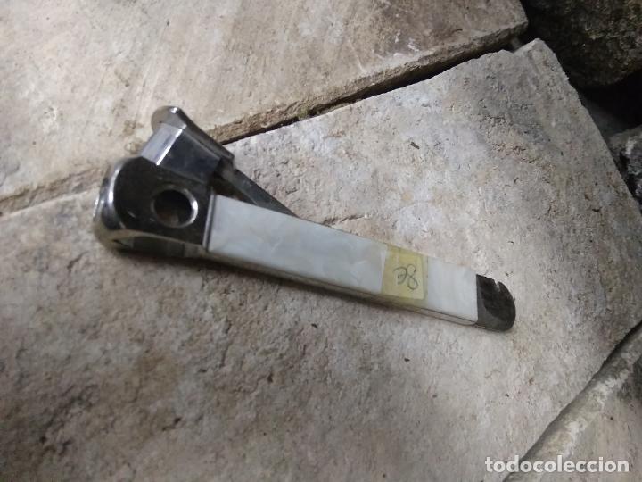 Coleccionismo: Corta puros blanco. Vitrina despacho - Foto 4
