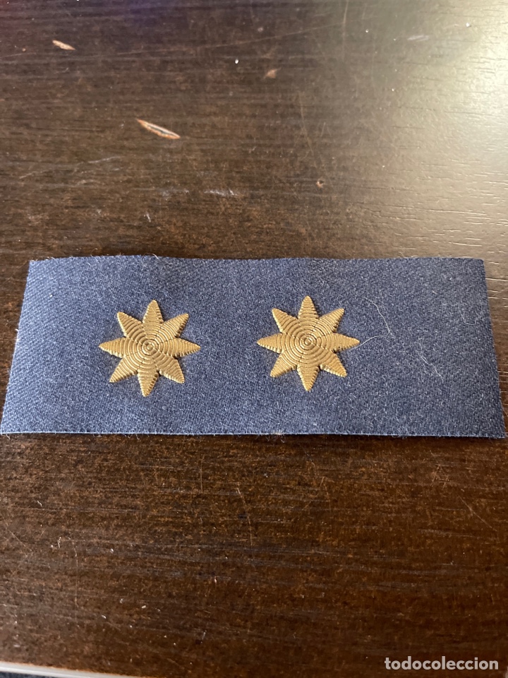Coleccionismo: Galleta decoloraci&oacute;n ej&eacute;rcito del aire teniente coronel - Foto 1