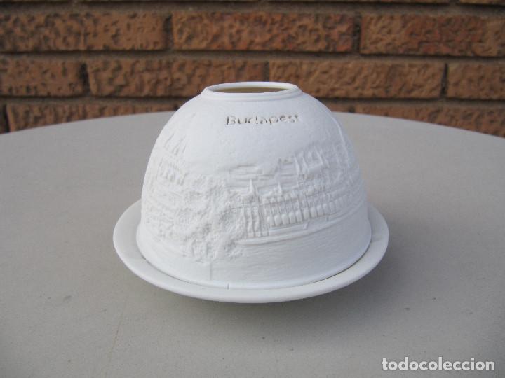 Coleccionismo: VELA SOUVENIR BUDAPEST CON CAMPANA DIBUJOS RELIEVE 0815 HELLMAN-VERSAND GMBH
