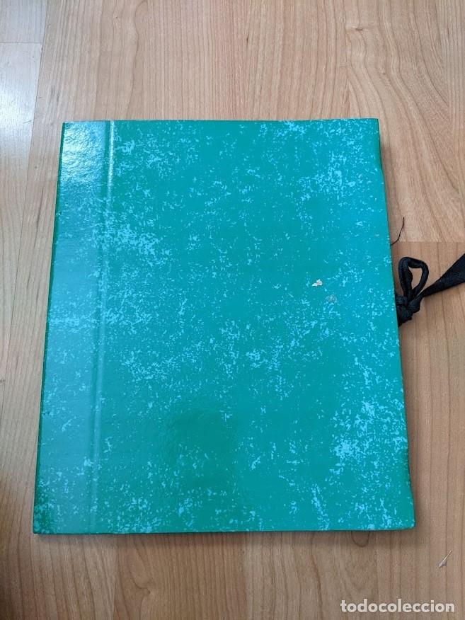 Coleccionismo: CARPETA ACORDEON VERDE 33 X 27