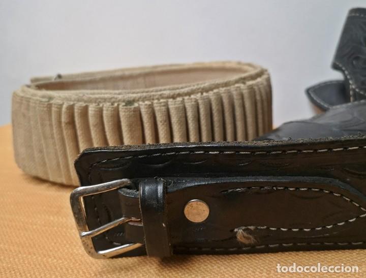Coleccionismo: Cintur&oacute;n con Funda de Pistola: - Foto 3