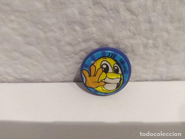 Coleccionismo: 1 TAZO GREFUSA EMOJI GREFUDISCO RELIEVE - SALUDO