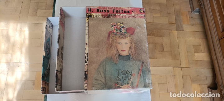 Coleccionismo: CAJONERA ANTIGUA EN CARTON DURO CON DOS CAJONES CON DIBUJOS
