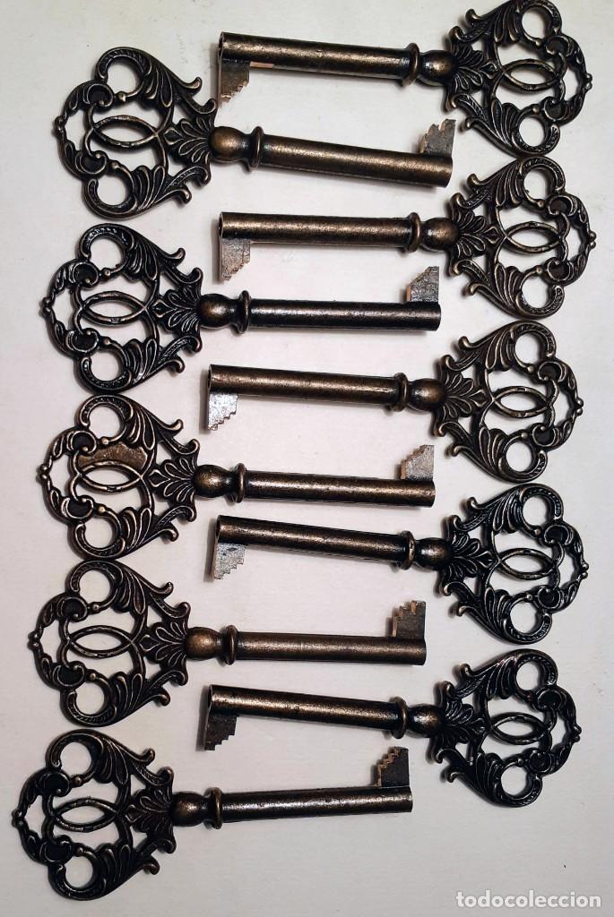 Coleccionismo: 10 ANTIGUAS LLAVES DE BRONCE, 7 Cm LARGO. ENV&Iacute;O CORREO ORDINARIO 2 &euro;. CERTIFICADO 5,75