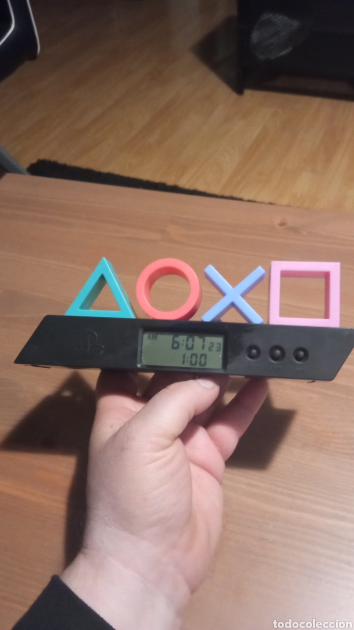 Coleccionismo: Reloj despertador con luz PLAYSTATION promocional de Cola Cao Colacao