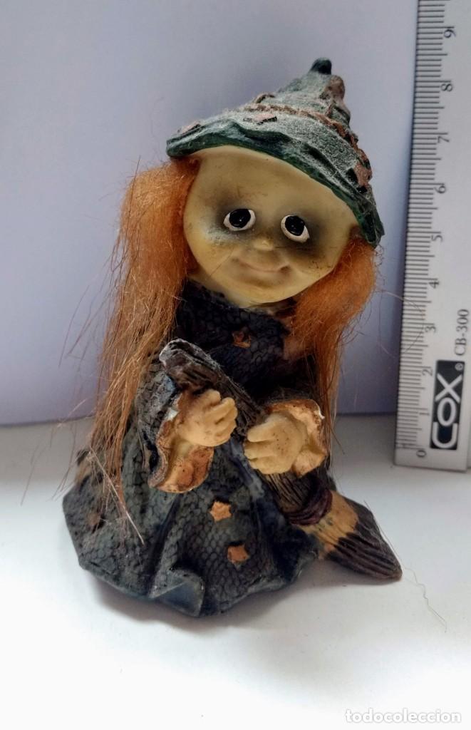 Coleccionismo: MU&Ntilde;ECA BRUJITA VINTAGE BRUJA - RESINA - CERAMICA - MEDIDA APROX. 10 CM