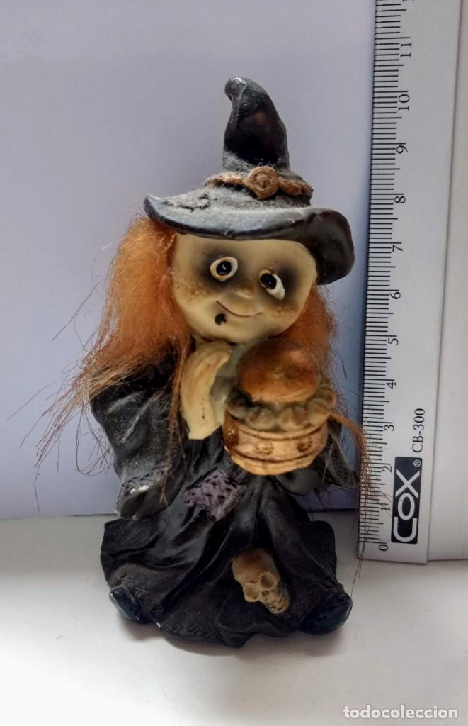 Coleccionismo: MU&Ntilde;ECA BRUJITA VINTAGE BRUJA - RESINA - CERAMICA - MEDIDA APROX. 10 CM