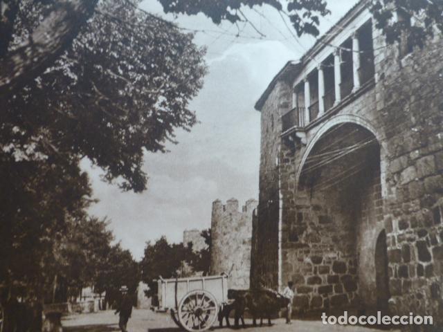 Coleccionismo: AVILA PUERTA DEL RASTRO ANTIGUO HUECOGRABADO 1928