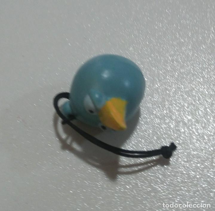 Coleccionismo: colgante angry birds miniatura de huevo sorpresa mini pajaro azul