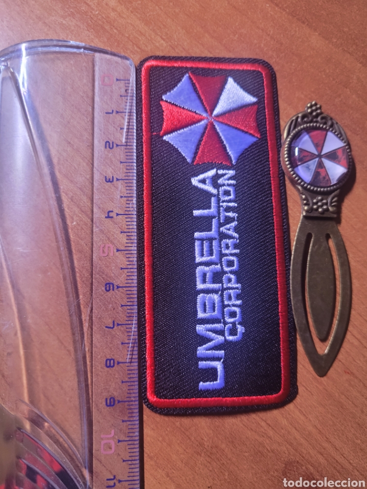 Coleccionismo: Marcapaginas y parche termoadhesivo resident evil umbrella - Foto 2