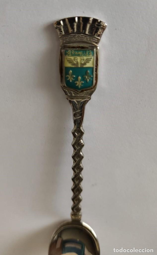 Coleccionismo: CUCHARILLA DE COLECCI&Oacute;N PLATEADA. VERSAILLES. - Foto 1