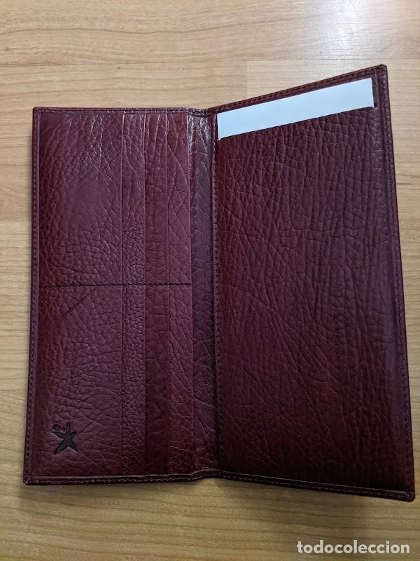 Coleccionismo: TARJETERO LA CAIXA NUEVO EN SU ESTUCHE - Foto 2