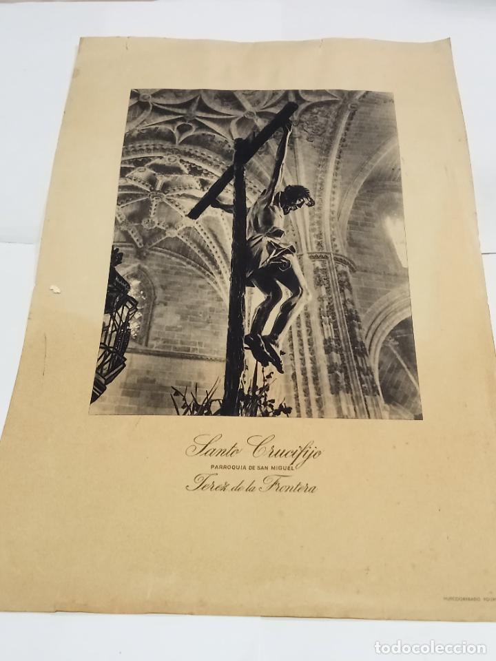 Coleccionismo: LAMINA. IMAGEN. SANTO CRUCIFIJO. PARROQUIA DE SAN MIGUEL. JEREZ DE LA FRONTERA. 22 X 33