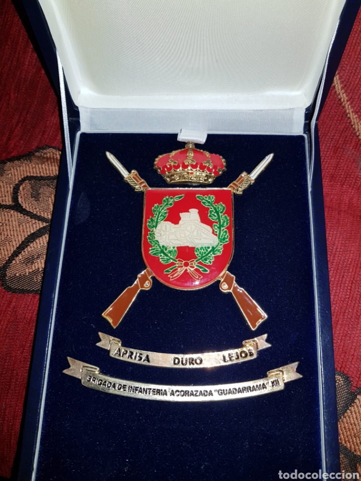 Sammeln: BONITA INSIGNIA DE ACORAZADA DE GUADARRAMA ESMALTADA XII