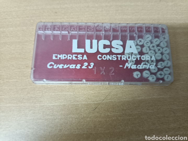 Coleccionismo: Juego a las quinielas pl&aacute;stico Lux a empresa constructora de Madrid