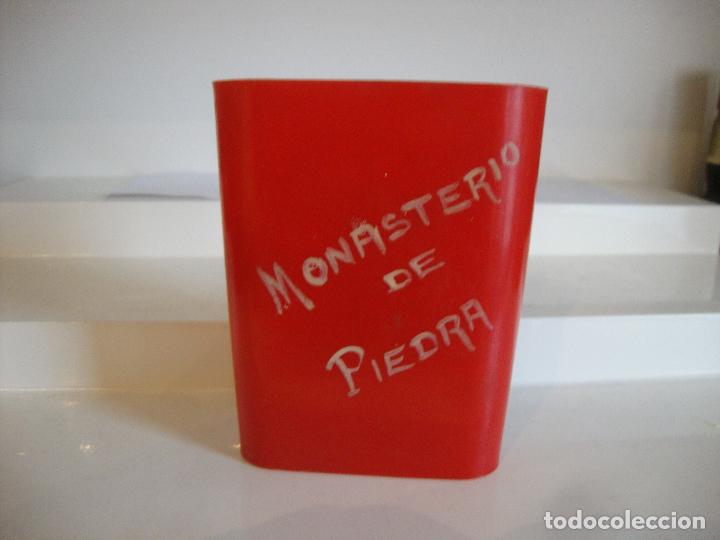 Collectionnisme: ANTIGUO VASO PLASTICO MONASTERIO DE PIEDRA