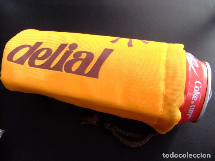 Coleccionismo: BOLSA TERMICA PARA REFRESCOS EN LATA ideal para playa // publicidad DELIAL