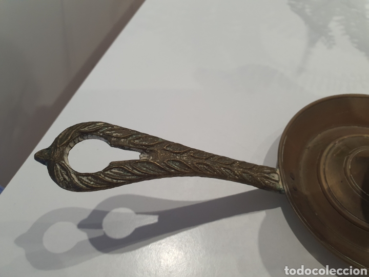 Coleccionismo: palmatoria de bronce . - Foto 2