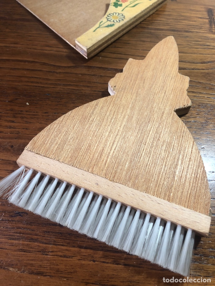 Coleccionismo: CEPILLO ESCOBA MU&Ntilde;ECA DE MADERA - Foto 9