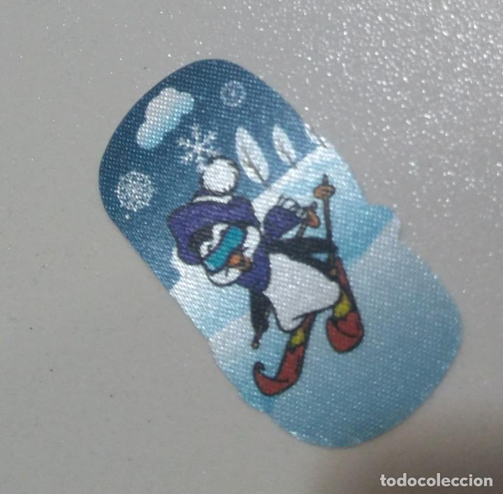 Coleccionismo: PARCHE para la ROPA GUSANITOS CROMO TROQUELADO pinguino pingu esquies esqui