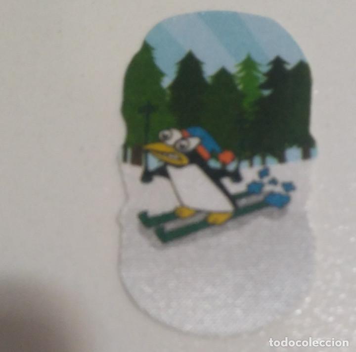 Coleccionismo: PARCHE para la ROPA GUSANITOS CROMO TROQUELADO pinguino esquis esquies nieve