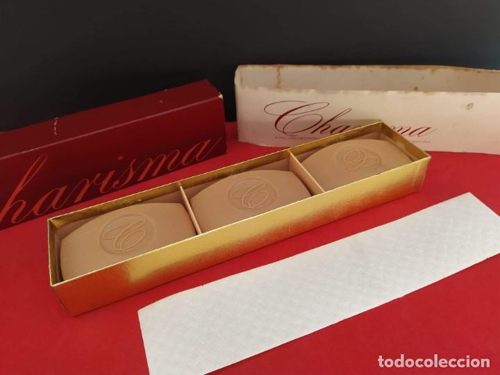 Coleccionismo: caja cajita tres pastillas de jabon perfumado de avon a&ntilde;os 70-80 vintage