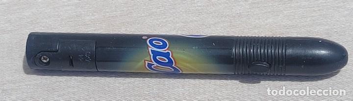 Coleccionismo: COLACAO - LINTERNA O PUNTERO - LUZ AZUL - FUNCIONA - PUBLICIDAD COLA CAO