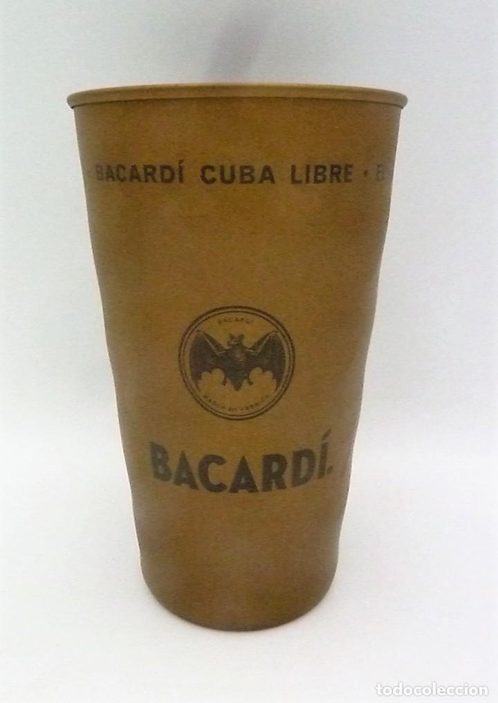 Coleccionismo: Vaso met&aacute;lico Ron Bacard&iacute; - Foto 4