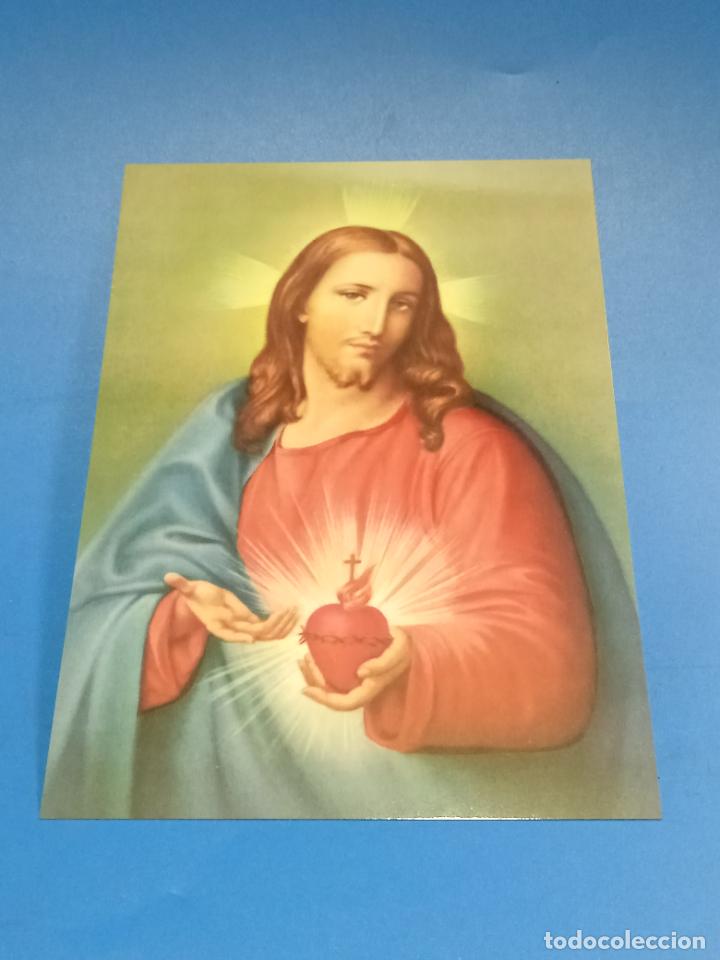 Coleccionismo: LAMINA. RELIGI&Oacute;N. IMAGEN SAGRADO CORAZ&Oacute;N DE JES&Uacute;S. N&ordm; 16. MEDIDAS: 15 X 21 CM
