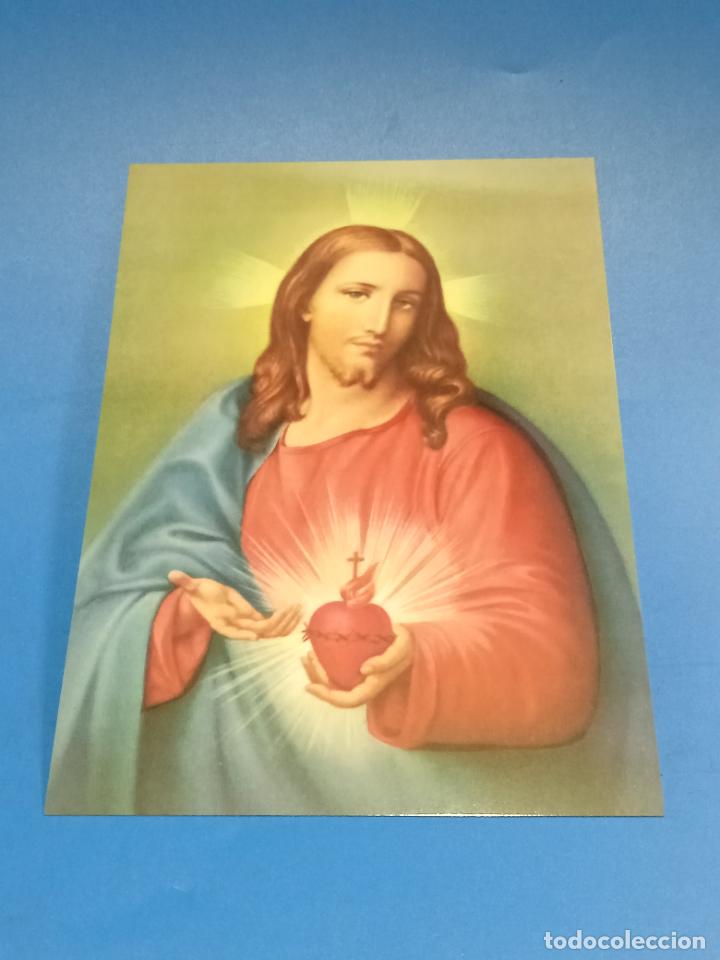 Coleccionismo: LAMINA. RELIGI&Oacute;N. IMAGEN SAGRADO CORAZ&Oacute;N DE JES&Uacute;S. N&ordm; 16. MEDIDAS: 15 X 21 CM