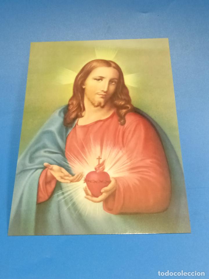 Coleccionismo: LAMINA. RELIGI&Oacute;N. IMAGEN SAGRADO CORAZ&Oacute;N DE JES&Uacute;S. N&ordm; 16. MEDIDAS: 15 X 21 CM