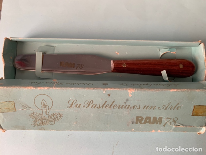 Coleccionismo: ESP&Aacute;TULA PASTELERA PROMOCI&Oacute;N DE LECHE RAM. CAJA ORIGINAL. A&Ntilde;O 1978.