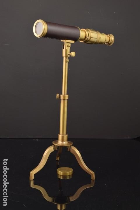 Coleccionismo: Telescopio con tr&iacute;pode. Metal. Objeto decorativo. - Foto 5
