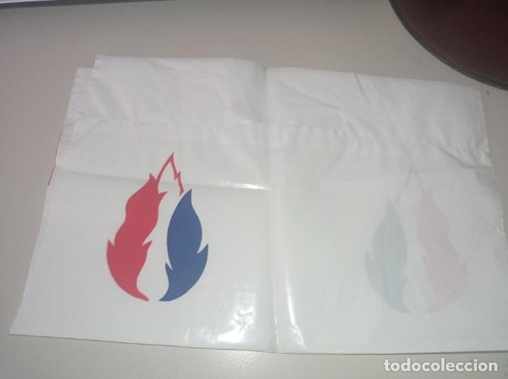 Coleccionismo: BOLSA DE PL&Aacute;STICO SERIGRAFIADA LOGOTIPO FRENTE NACIONAL FRANC&Eacute;S REF. UR MES 3 H