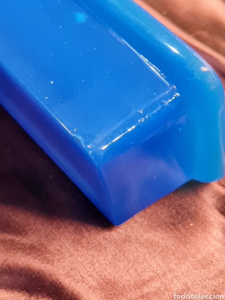 Coleccionismo: Juego de tocador antiguo de opalina azul - Foto 7