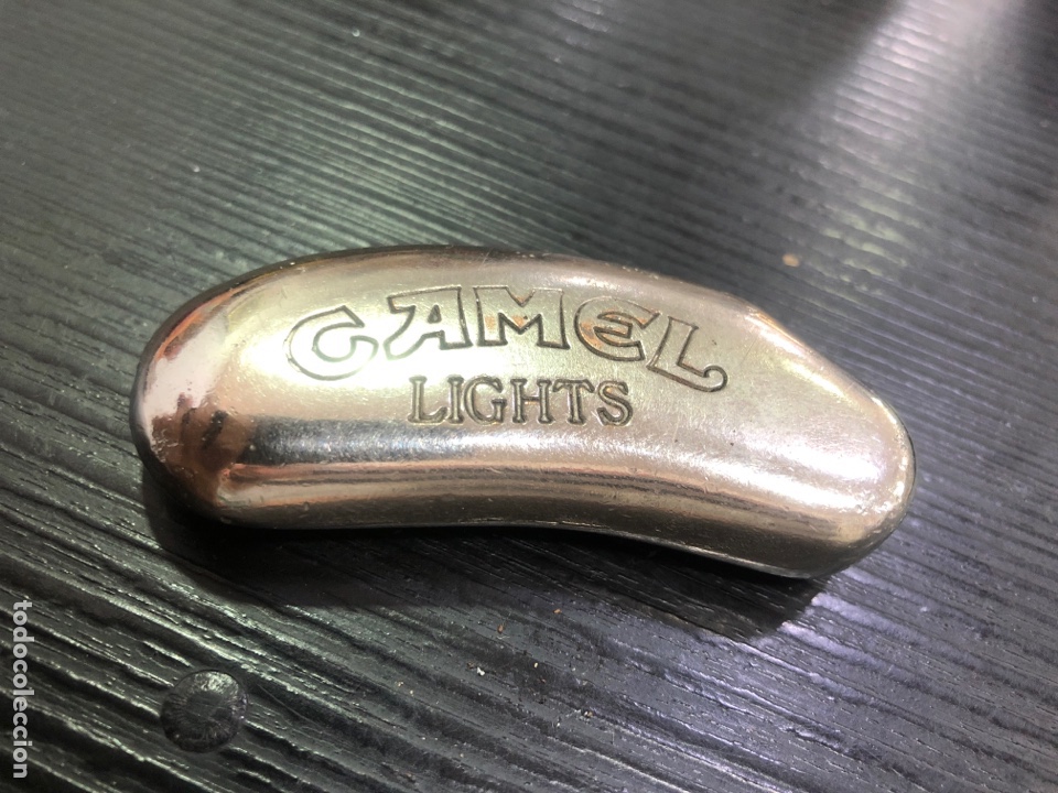 Coleccionismo: Funda mechero camel lights (L25) - Foto 2