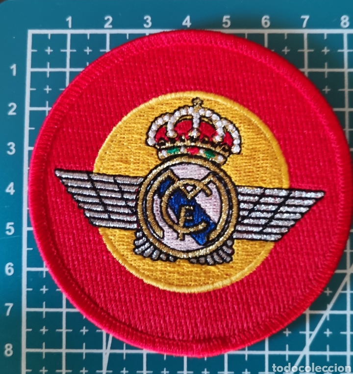 Coleccionismo: Parche bordado REAL MADRID Escarapela Ej&eacute;rcito del &Aacute;ire Espa&ntilde;a. Termo adhesivo.