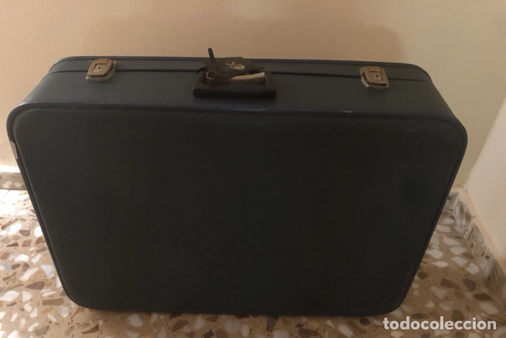 Coleccionismo: ANTIGUA MALETA DE VIAJE. A&Ntilde;OS 60-70