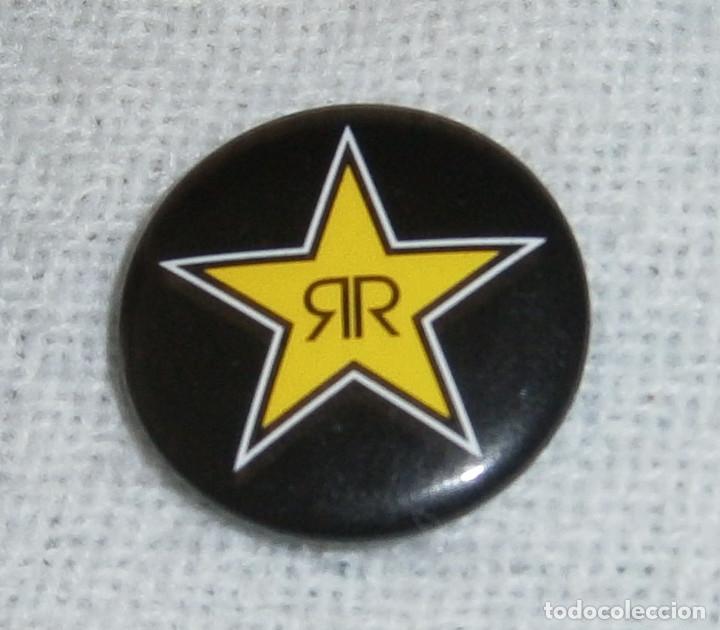 Colecionismo: chapa peque&ntilde;a negra con una estrella de R