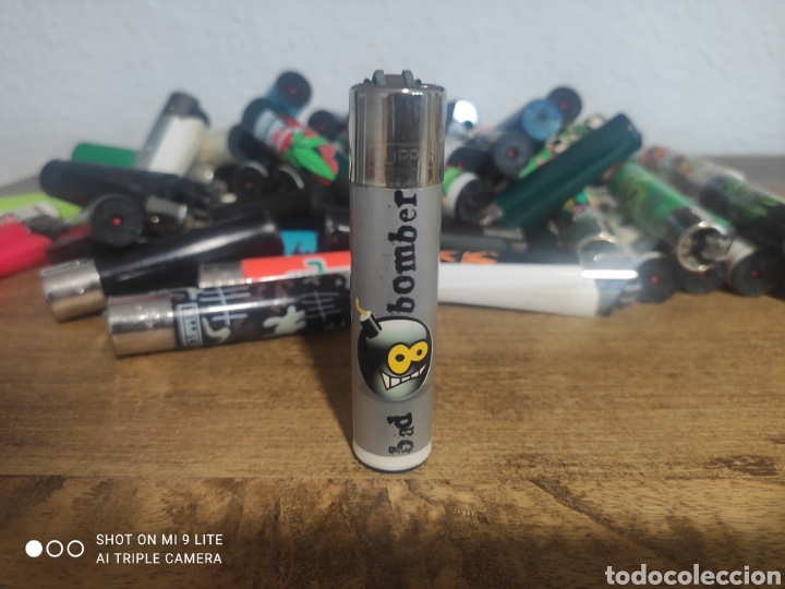 Coleccionismo: Mechero Clipper Bad bomber
