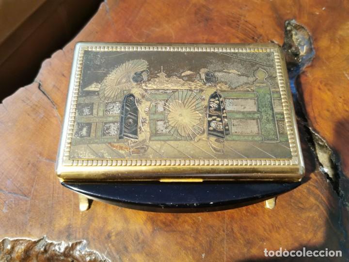 Coleccionismo: CIGARRERA CON CAJA DE MUSICA - Foto 2