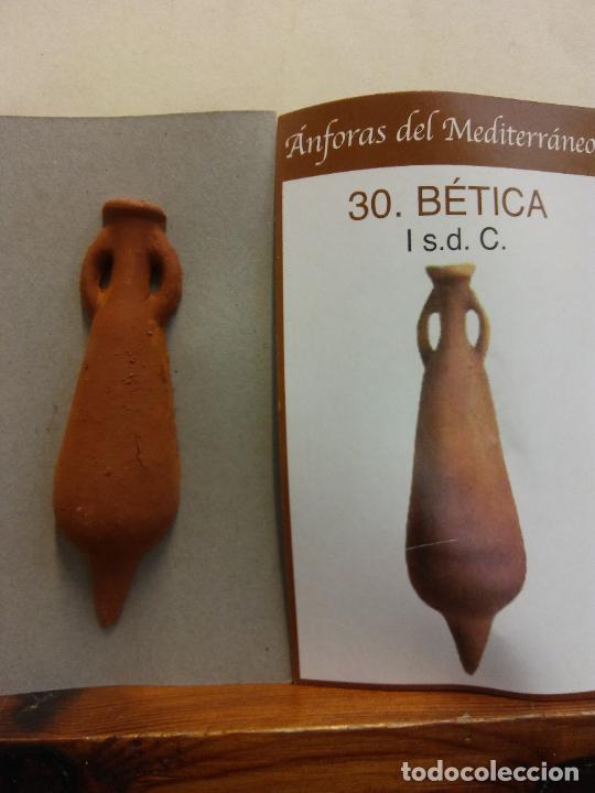 Collecting: &Aacute;NFORAS DEL MEDITERR&Aacute;NEO. 30. B&Eacute;TICA. I s.d. C. EN CER&Aacute;MICA. MEDIDAS 8*2 CM.