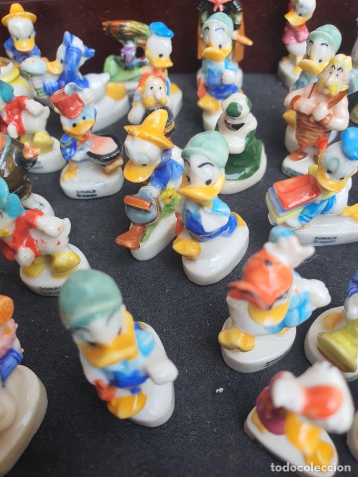 Coleccionismo: LOTE 30 FIGURITAS DE PORCELANA DONALD Y OTRAS