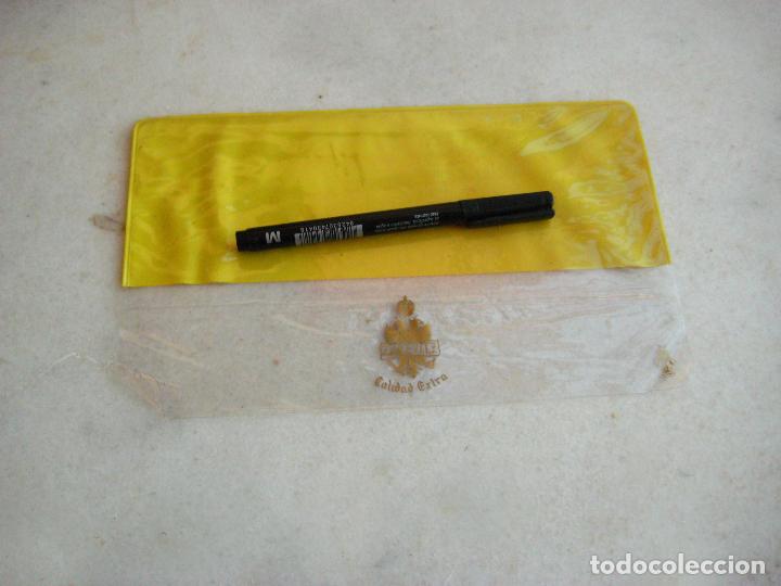 Coleccionismo: FUNDA DE PL&Aacute;STICO DE MEDIAS ZAREVITZ - Foto 1
