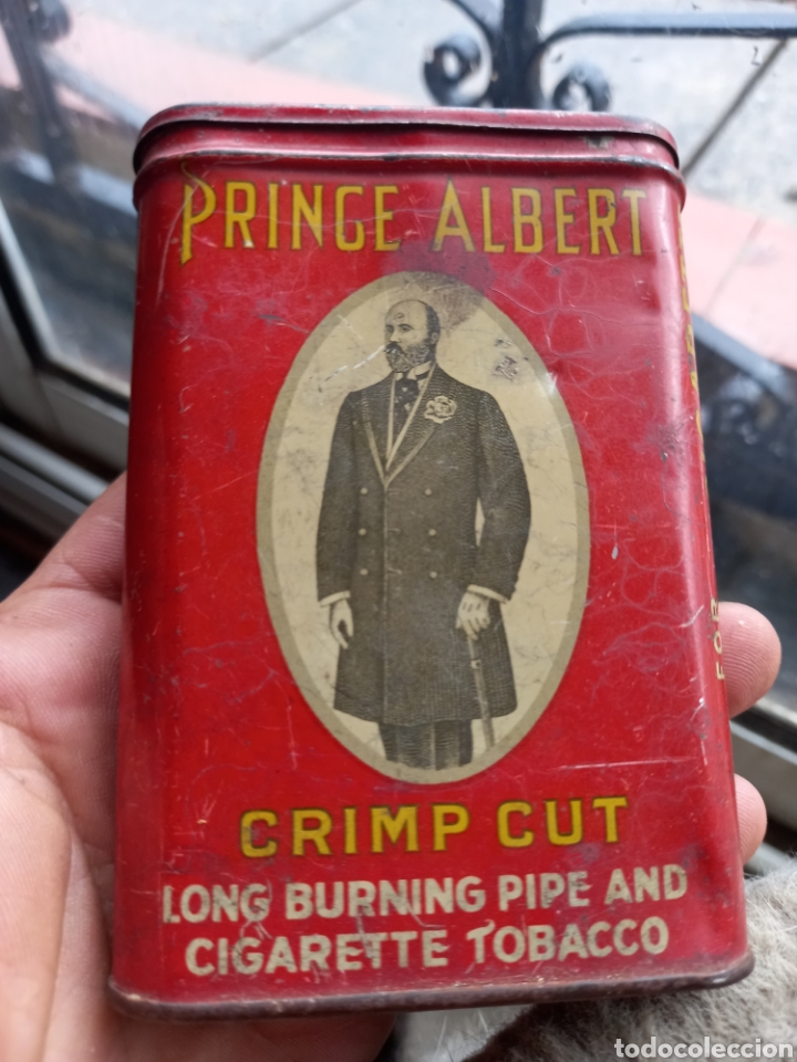 Collecting: ANTIGUA CAJITA O LATA DE TABACO