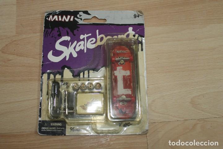Coleccionismo: SKATEBOARD MINI MONOPATIN MINI PRECINTADO - Foto 1