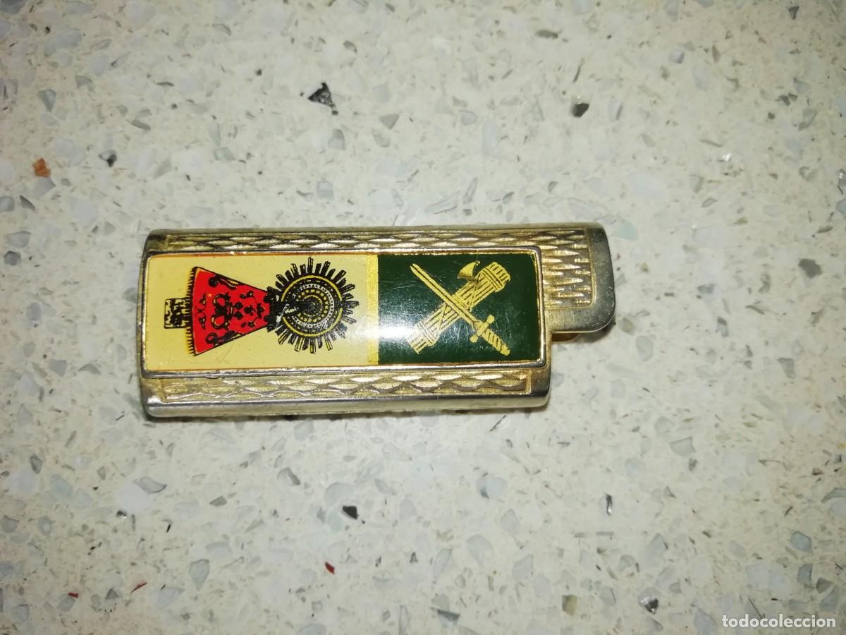 Coleccionismo: Funda mechero escudoguardiacivil y virgen del pilar